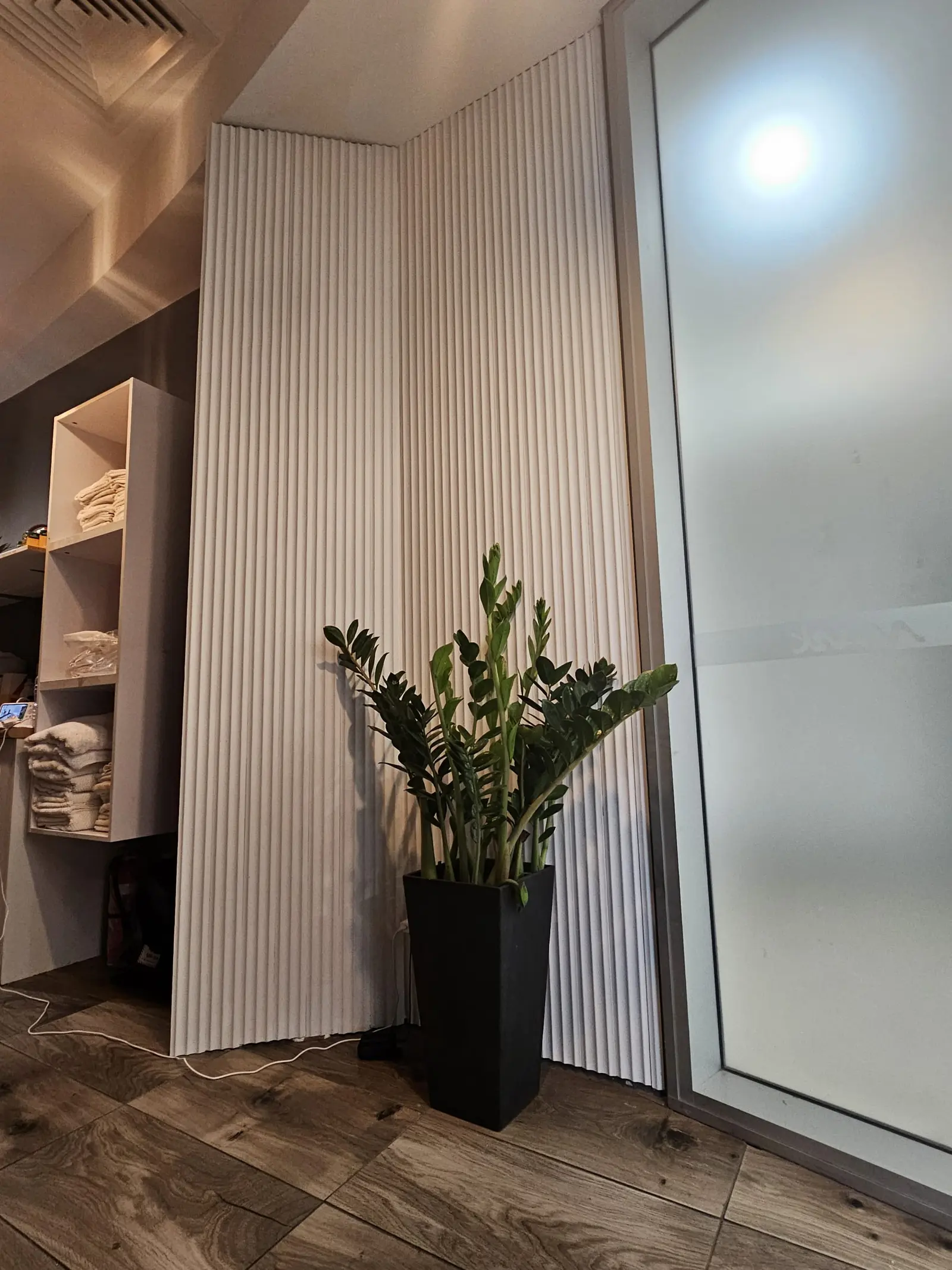 Relaxing zen interior decor at Thai massage spa Surfers Paradise
