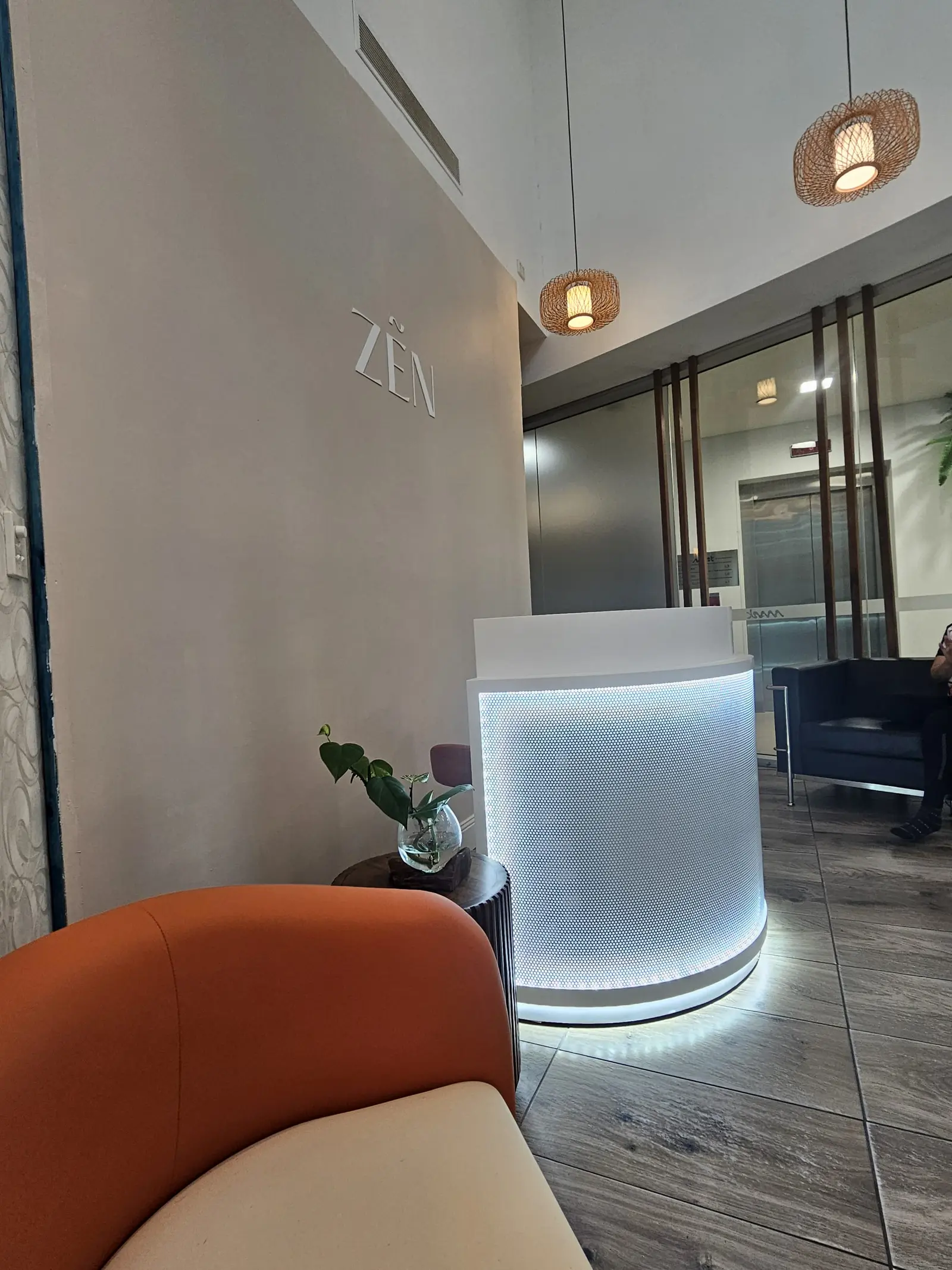 Relaxing reception at Zen Fusion Thai Massage for foot massage in Surfers Paradise
